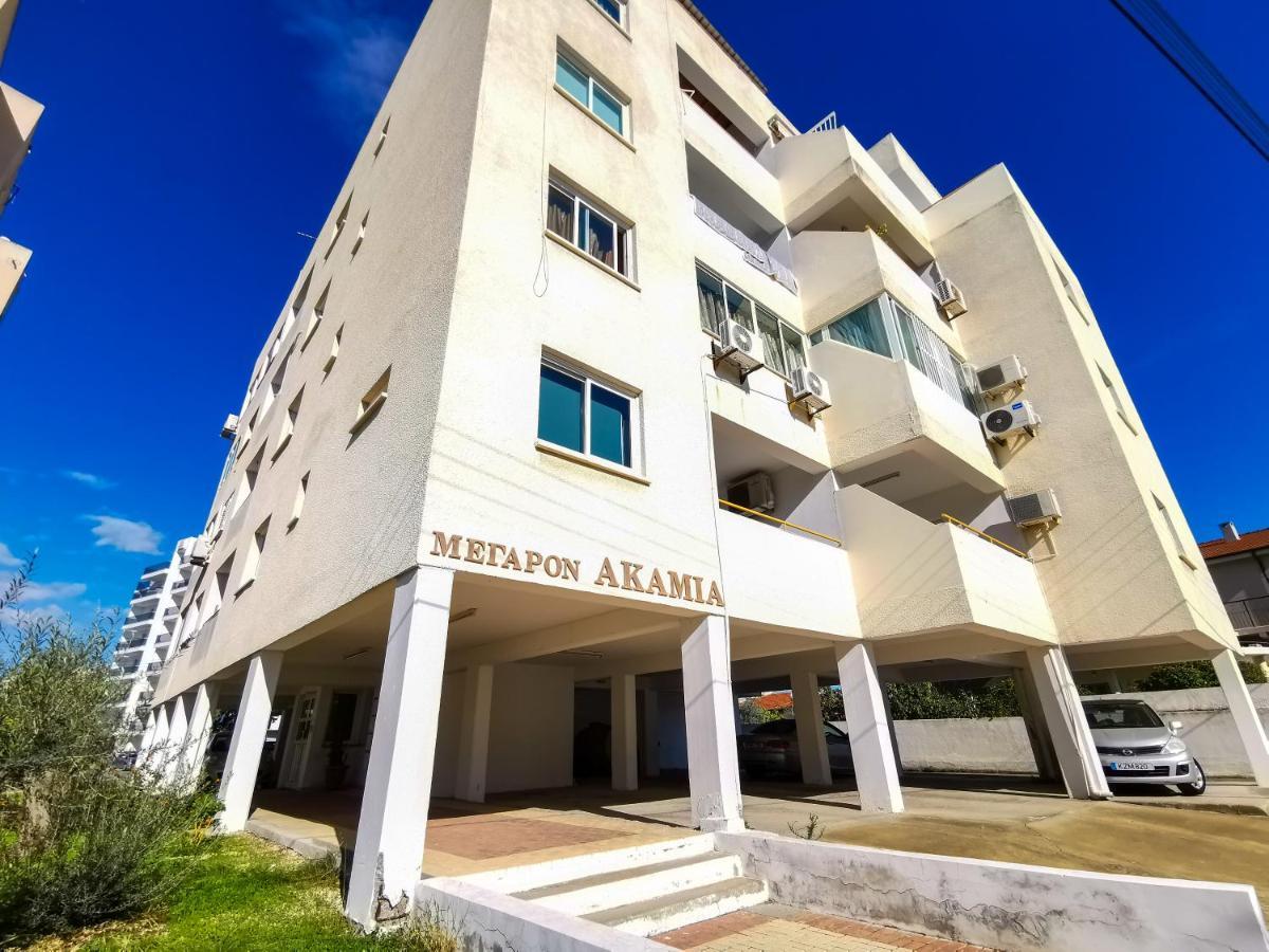Sun Kissed Apartment Ларнака Екстер'єр фото